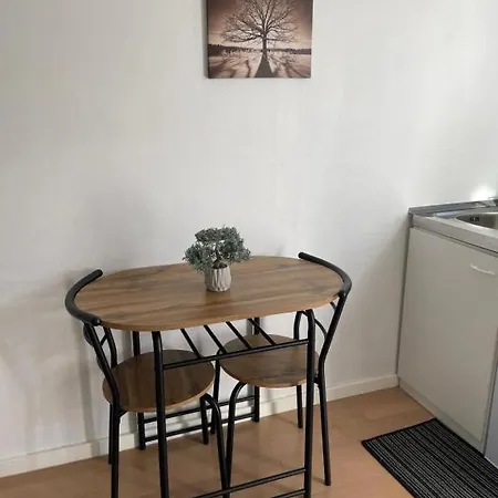 - Simple & Modern פדבורג