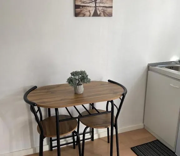 - Simple & Modern פדבורג